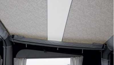 Light panels in the roof of Isabella Air Cirrus North 400