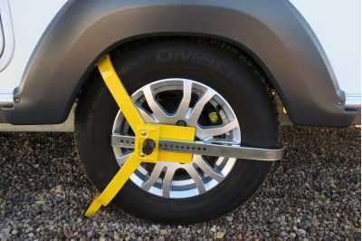 Milenco Lightweight Wheel Clamp instruction 5