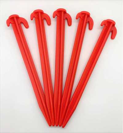 Red Plastic Pegs